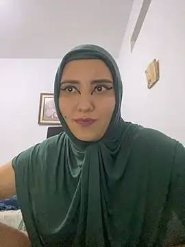 Snapshot of hannahayat chatting on March 2025 03:39:01 AM hannahayat online show from March 2025 03:39:01 AM