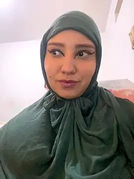 Snapshot of hannahayat chatting on September 2025 08:31:01 PM hannahayat online show from September 2025 08:31:01 PM