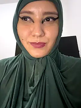 Snapshot of hannahayat chatting on October 2025 02:52:01 AM hannahayat online show from October 2025 02:52:01 AM