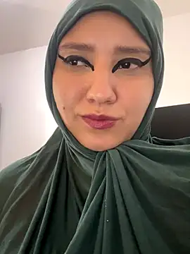 Snapshot of hannahayat chatting on November 2025 03:03:02 PM hannahayat online show from November 2025 03:03:02 PM