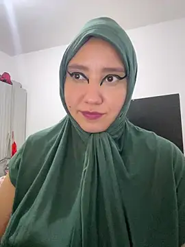 Snapshot of hannahayat chatting on November 2025 01:48:02 AM hannahayat online show from November 2025 01:48:02 AM