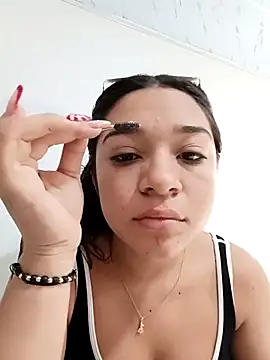 -VICKKY online show from December 2025 01:37:02 PM