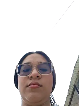-VICKKY online show from May 2026 02:25:01 PM