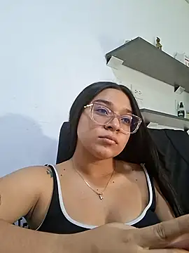 -VICKKY online show from June 2026 07:23:02 PM