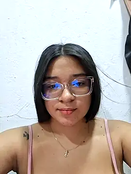-VICKKY online show from June 2026 02:32:02 PM