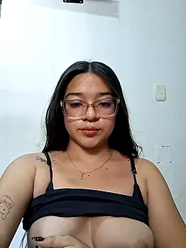 -VICKKY online show from July 2026 07:49:02 PM