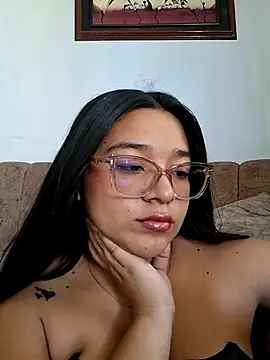 -VICKKY online show from July 2026 07:56:01 PM