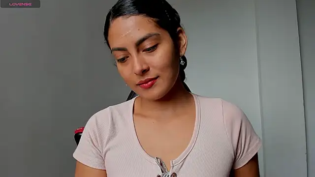 Snapshot of sofiaparker8 chatting on March 2026 05:10:02 PM sofiaparker8 online show from March 2026 05:10:02 PM