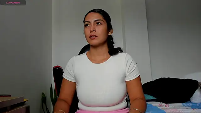 sofiaparker8 online show from May 2026 07:42:02 PM