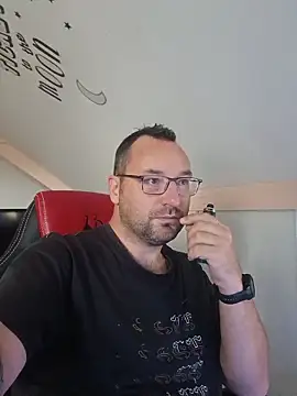 Fantaxx86 online show from November 2025 11:41:01 AM