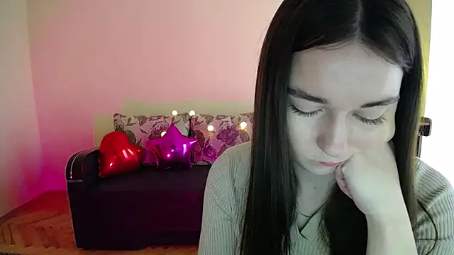 Pretty shy online show from March 2025 08:59:01 AM