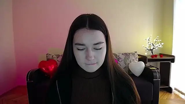 Pretty shy online show from March 2025 08:58:02 AM