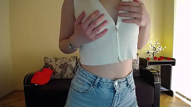 Pretty shy online show from May 2026 08:29:01 AM
