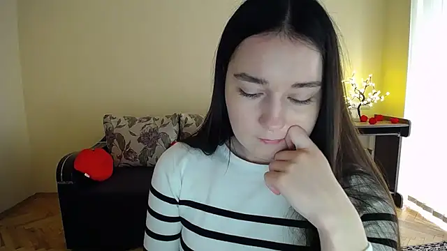 Pretty shy online show from May 2026 08:22:01 AM