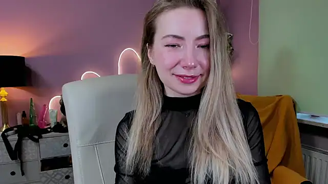 Mia Tasty online show from October 2025 06:52:01 AM