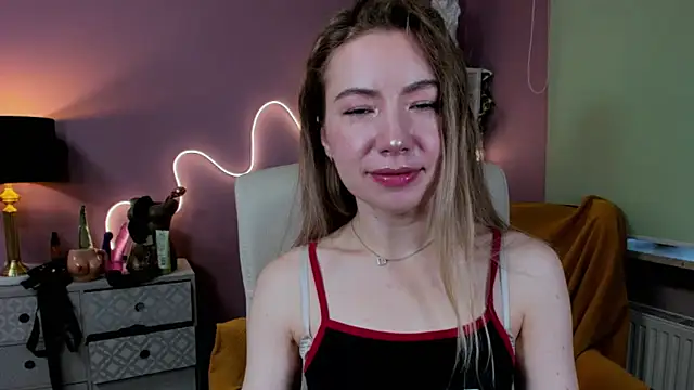 Mia Tasty online show from October 2025 06:36:01 AM