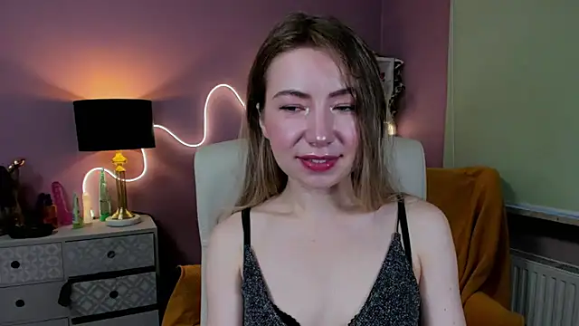 Mia Tasty online show from October 2025 06:32:01 AM