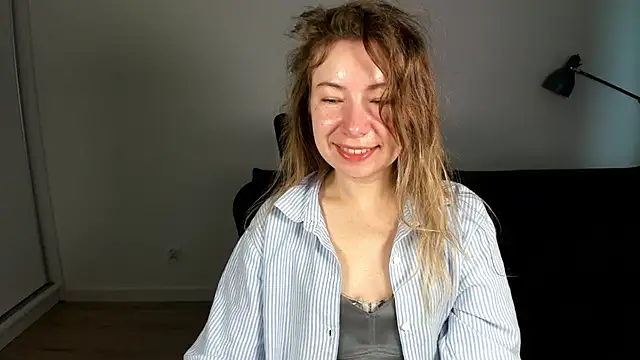 Mia Tasty online show from February 2026 07:29:02 AM