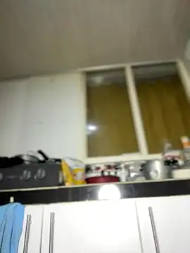 Snapshot of Emiily_lee chatting on January 2026 12:58:02 AM Emiily lee online show from January 2026 12:58:02 AM