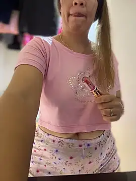 Snapshot of Emiily_lee chatting on February 2026 09:05:02 AM Emiily lee online show from February 2026 09:05:02 AM