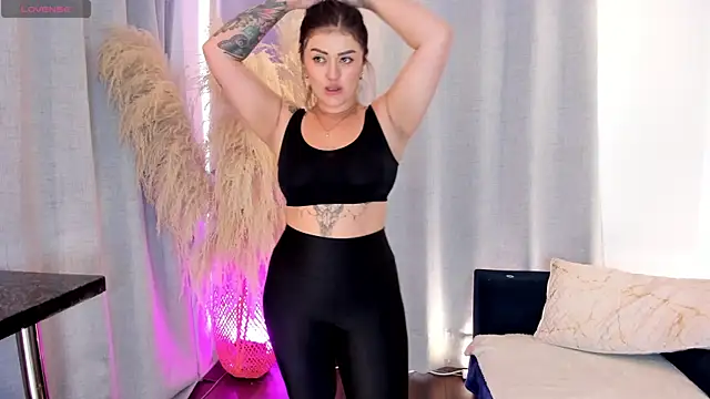 Sofiawilson  online show from February 2025 03:37:02 PM