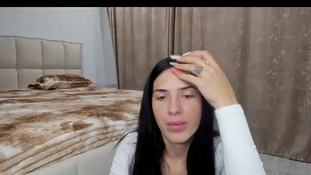 Emmapmg online show from September 2025 08:13:02 PM