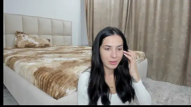 Emmapmg online show from October 2025 05:03:01 PM