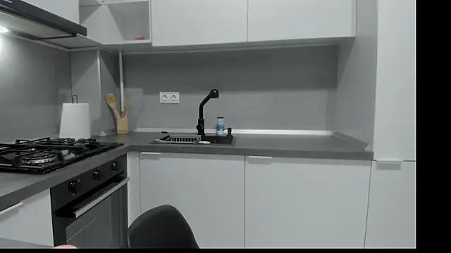 Emmapmg online show from January 2026 12:29:02 PM