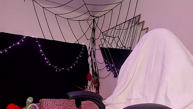 BonnieCute  online show from December 2024 02:49:01 PM