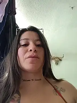 Snapshot of Alona_Evans chatting on January 2026 05:29:02 PM Alona Evans online show from January 2026 05:29:02 PM