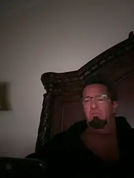 sluttydylan online show from February 2026 09:00:02 AM