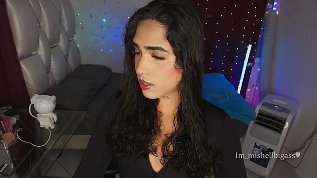 im mishellbigass online show from July 2026 01:40:01 AM