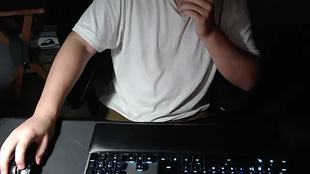 thealfawolf01 online show from October 2025 03:17:02 AM