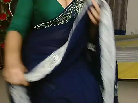 Snapshot of Unlucky-flowers chatting on February 2026 05:27:02 PM Unlucky-flowers online show from February 2026 05:27:02 PM