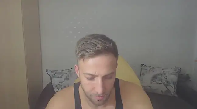 Snapshot of PrinceEagle chatting on December 2024 08:04:01 PM PrinceEagle online show from December 2024 08:04:01 PM