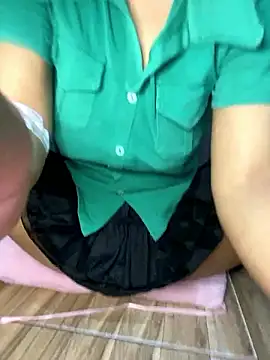 Snapshot of Sofia_xx2 chatting on December 2024 08:11:01 AM Sofia xx2 online show from December 2024 08:11:01 AM