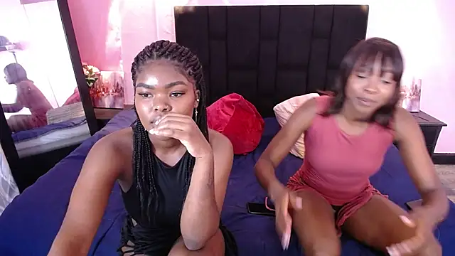 Snapshot of AdelynYasmin chatting on October 2025 02:14:01 PM AdelynYasmin online show from October 2025 02:14:01 PM