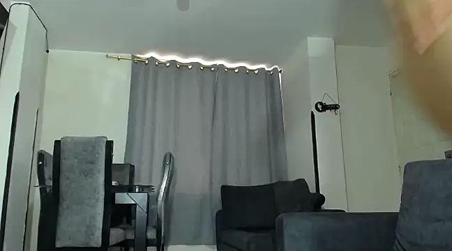 Snapshot of julianamorant chatting on March 2025 06:04:02 PM julianamorant online show from March 2025 06:04:02 PM