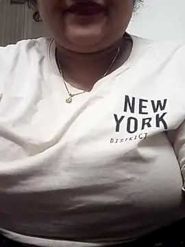 Snapshot of smile_pretty chatting on December 2024 07:28:01 PM smile pretty online show from December 2024 07:28:01 PM