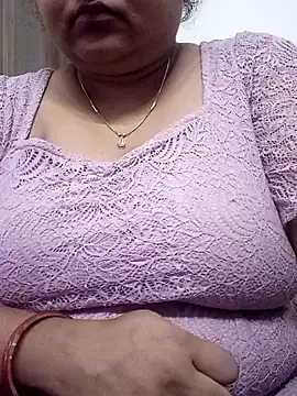 Snapshot of smile_pretty chatting on December 2024 06:17:01 PM smile pretty online show from December 2024 06:17:01 PM