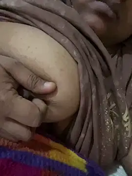 Snapshot of smile_pretty chatting on December 2024 03:43:01 AM smile pretty online show from December 2024 03:43:01 AM