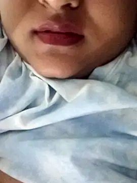 Snapshot of smile_pretty chatting on December 2024 08:47:01 PM smile pretty online show from December 2024 08:47:01 PM