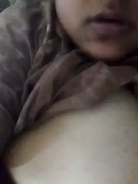 Snapshot of smile_pretty chatting on January 2025 07:56:02 PM smile pretty online show from January 2025 07:56:02 PM