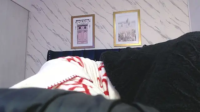 Snapshot of _Emily_v chatting on December 2024 08:10:02 AM Emily v online show from December 2024 08:10:02 AM