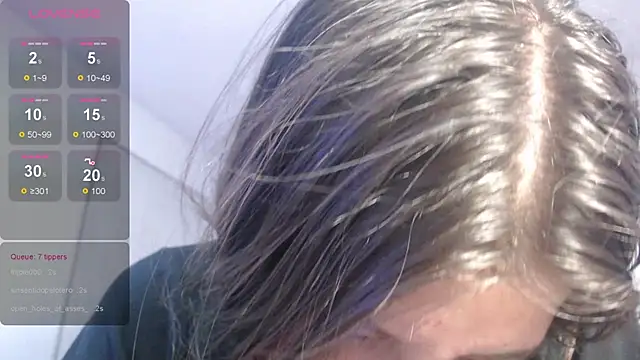 Snapshot of _Emily_v chatting on December 2024 08:37:02 AM Emily v online show from December 2024 08:37:02 AM