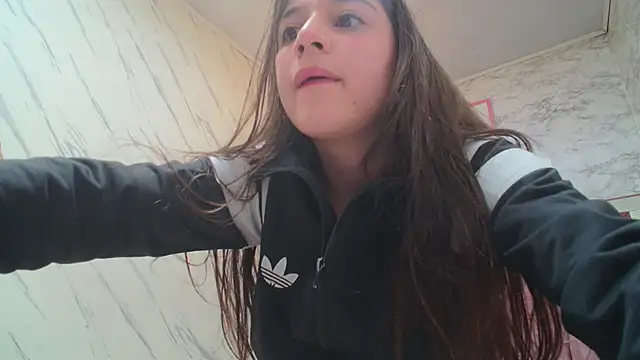 Snapshot of _Emily_v chatting on December 2024 05:51:02 PM Emily v online show from December 2024 05:51:02 PM