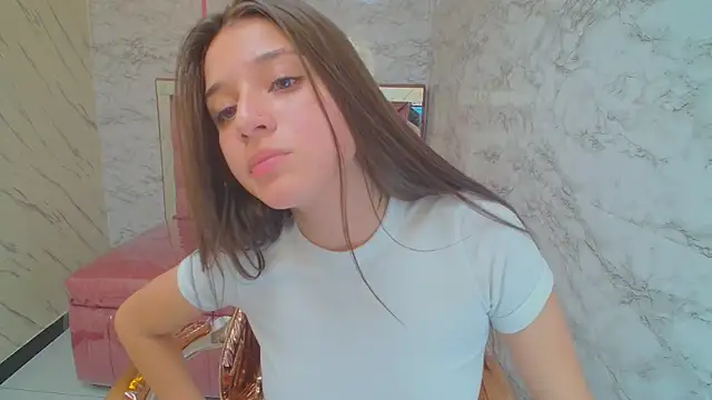 Snapshot of _Emily_v chatting on January 2025 08:09:01 PM Emily v online show from January 2025 08:09:01 PM