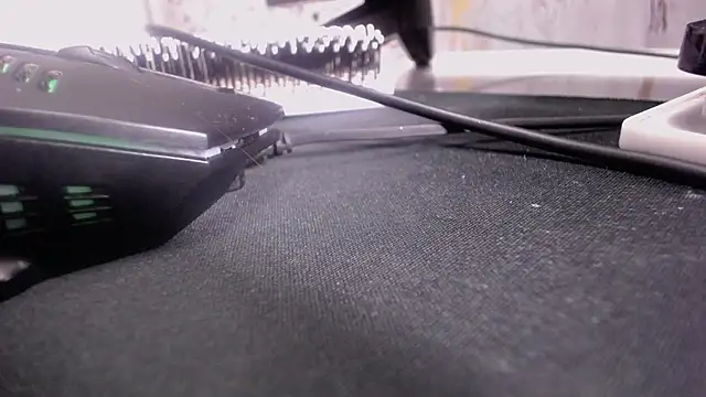 Snapshot of _Emily_v chatting on February 2025 10:44:02 AM Emily v online show from February 2025 10:44:02 AM