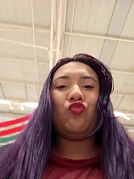 Snapshot of Blushing_Katy chatting on December 2025 12:05:02 AM Blushing Katy online show from December 2025 12:05:02 AM