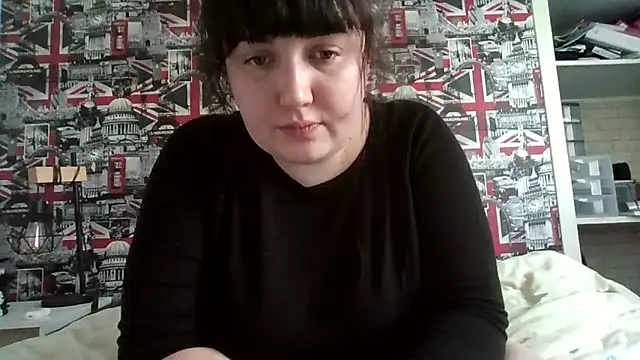 Snapshot of Lynylou chatting on September 2025 11:01:02 AM Lynylou online show from September 2025 11:01:02 AM